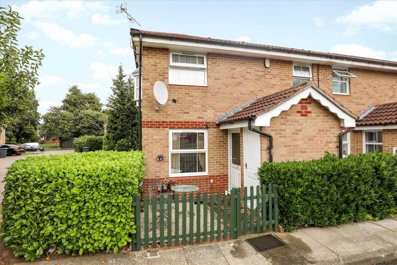 Meltham Close, Northampton, Northamptonshire, NN3 9QY