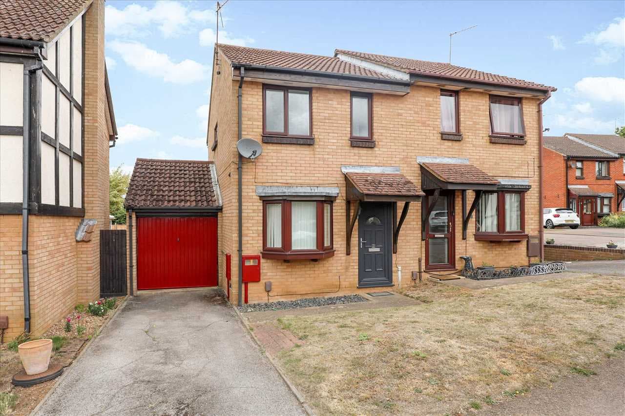 Sandpiper Close, Burton Latimer, Burton Latimer, Northamptonshire, NN15 5TF