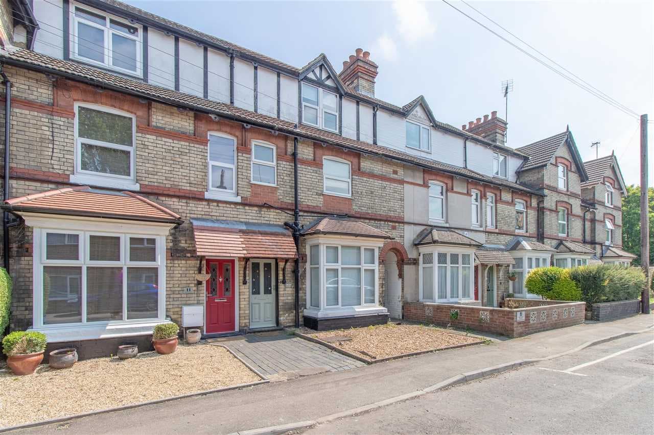 Bowling Green Avenue, Kettering, Kettering, Northamptonshire, NN15 7QJ