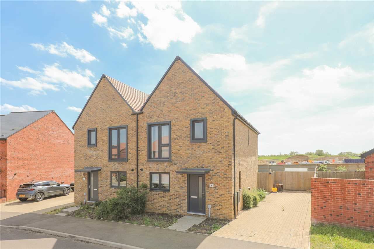 Saddler Drive, Kettering, Northamptonshire, NN15 6FT