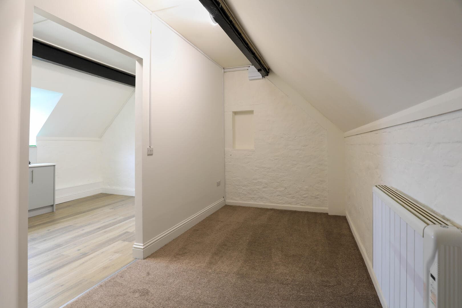 90G High Street, Burton Latimer, NN15 5LA