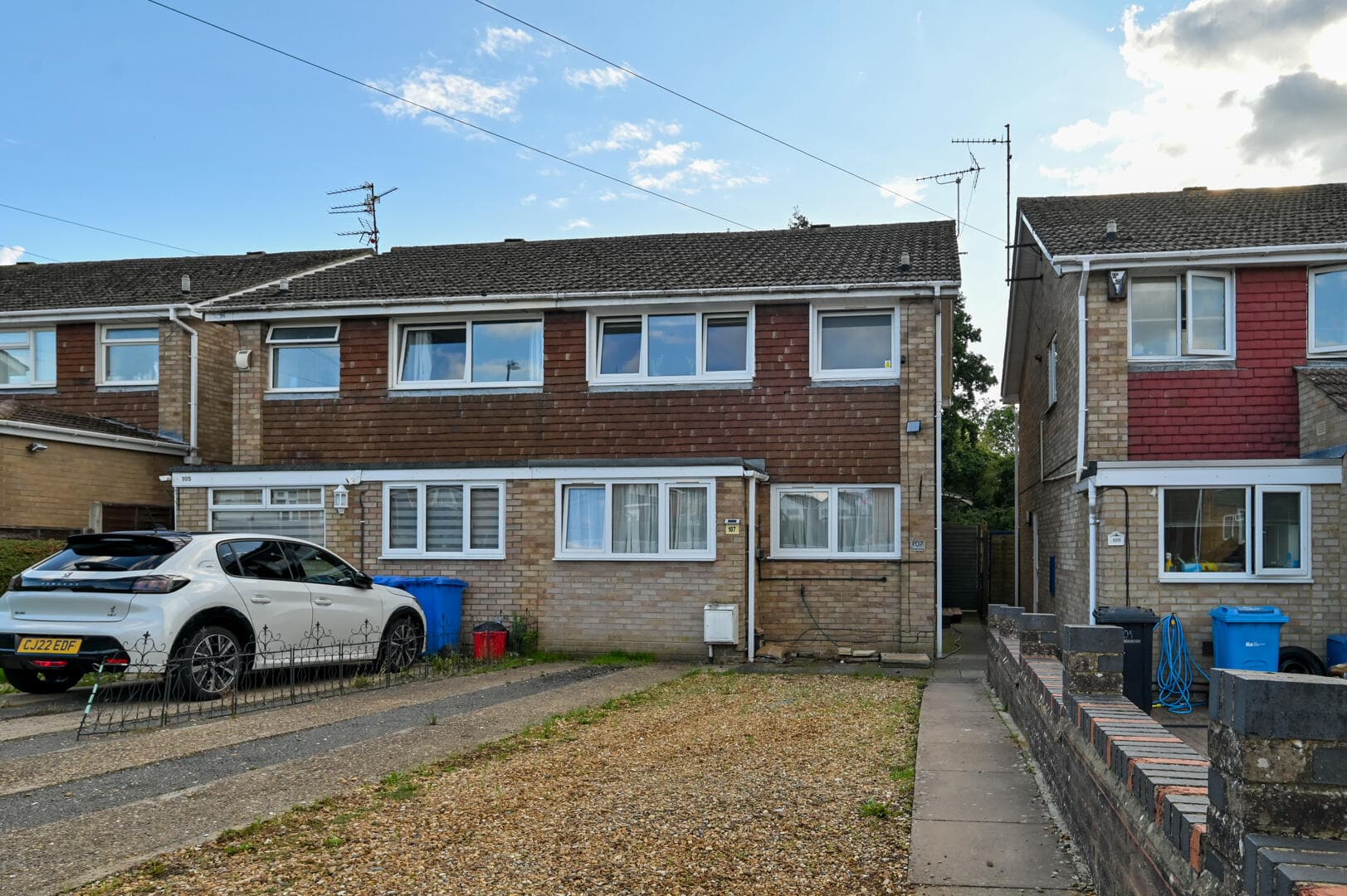 Queensway, Burton Latimer, Northants, NN15 5QQ